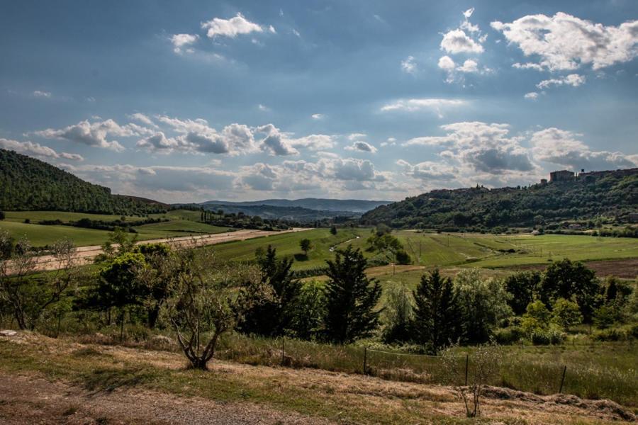 Il Colombaio Agriturismo Montegabbione Ngoại thất bức ảnh